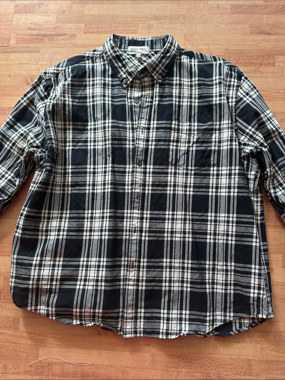 Alex Mill Black & White Plaid Button-Down Shirt